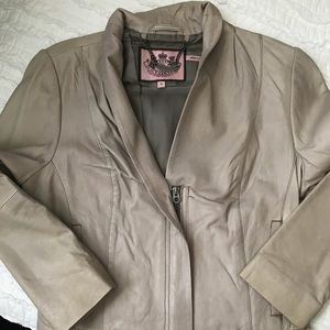 Juicy couture gray leather crop jacket